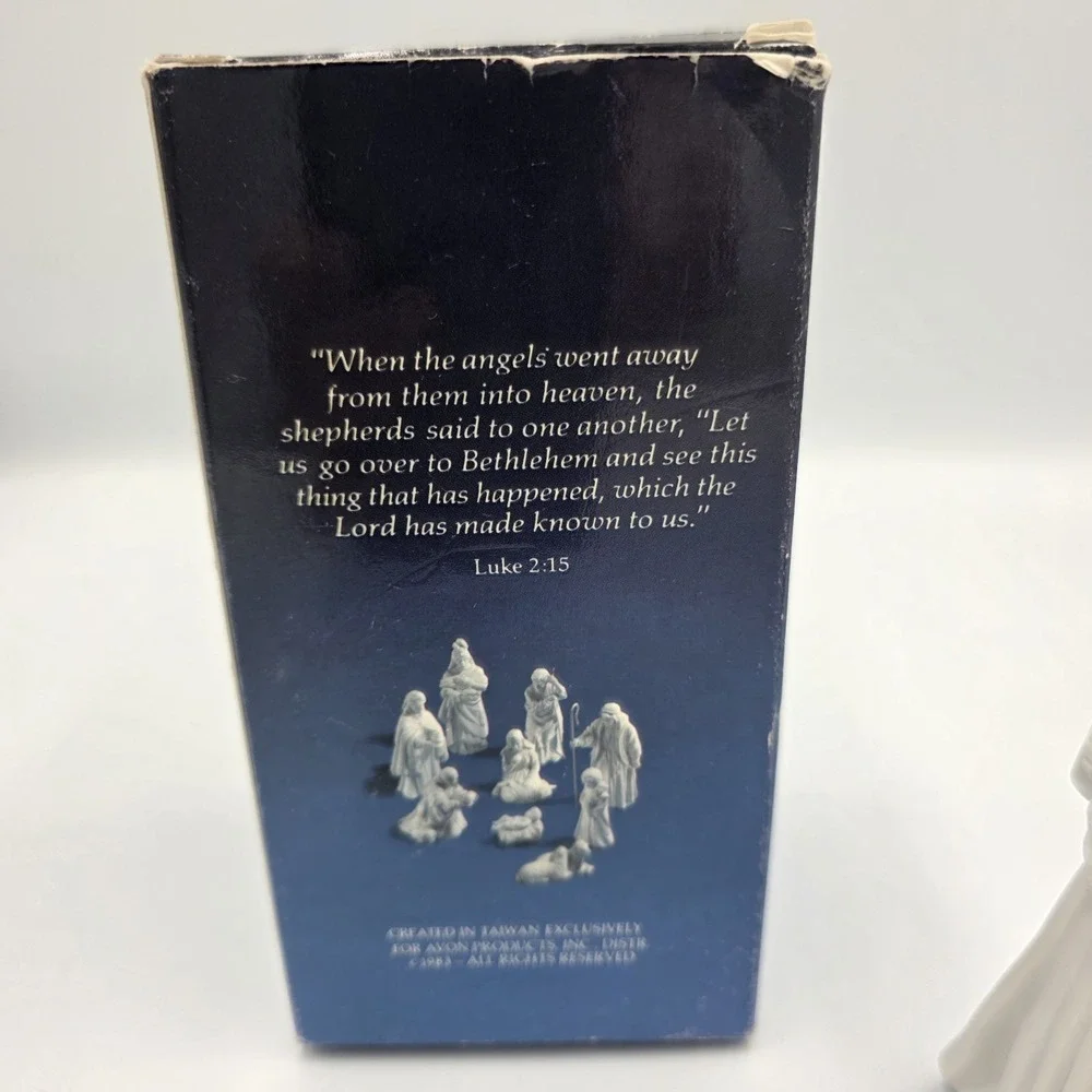 Avon‎ Nativity Collectibles The Shepherd Boy Lamb Porcelain Bisque Figurine 1983